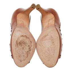 مملوكة مسبقًا Manolo Blahnik Brown Leather Peep-Toe Pumps Size 37