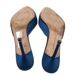 Pre Owned Manolo Blahnik Blue Satin Hangisi Pointed Toe Mules Size 38.5