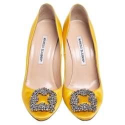 Pre Owned Manolo Blahnik Yellow Satin Hangisi Pumps Size 37.5