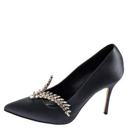 Pre Owned Manolo Blahnik Grey Satin Nadira Crystal Embellished Pointed Toe Pumps Size 38.5