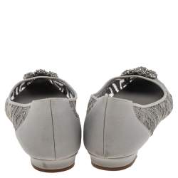 Pre Owned حذاء باليرينا فلات مانولو بلانيك هانغيسي دانتيل رصاصي مقاس 40.5