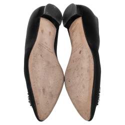 Pre Owned حذاء فلات مانولو بلانيك ساتان أسود مزخرف كريستال مقدمة مدببة مقاس 38