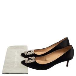 Pre Owned حذاء كعب عالي مانولو هانغيسي بلانيك ساتان أسود مقاس 40