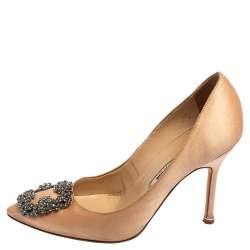Pre Owned Manolo Blahnik Beige Satin Hangisi Pumps Size 36