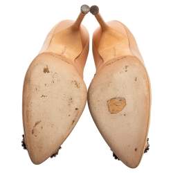 Pre Owned Manolo Blahnik Beige Satin Hangisi Pumps Size 36