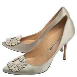 Pre Owned Manolo Blahnik Grey Satin Hangisi  Pumps Size 39
