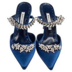 مملوكة مسبقًا Manolo Blahnik Blue Satin Lurum Crystal Embellished Pointed Toe Sandals Size 41