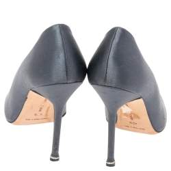 Pre Owned Manolo Blahnik Grey Satin Hangisi Pumps Size 40.5