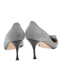 مملوكة مسبقًا Manolo Blahnik Grey/Black Suede And Patent Leather Button Embellished Pointed Toe Pumps Size 38.5