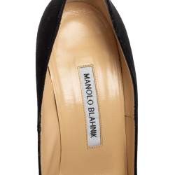 مملوكة مسبقًا Manolo Blahnik Black Suede Pointed Toe Pumps Size 40