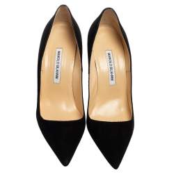 مملوكة مسبقًا Manolo Blahnik Black Suede Pointed Toe Pumps Size 40