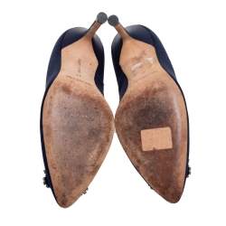 Pre Owned Manolo Blahnik Navy Blue Satin Hangisi Pumps Size 35