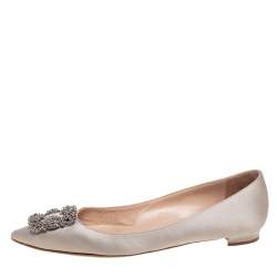 مملوكة مسبقًا Manolo Blahnik Grey Satin Hangisi Ballet Flats Size 41