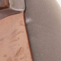 مملوكة مسبقًا Manolo Blahnik Grey Satin Hangisi Ballet Flats Size 41