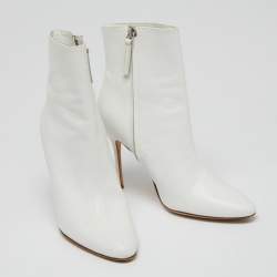 مملوكة مسبقًا Manolo Blahnik White Leather Ankle Boots Size 36.5