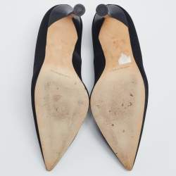 Pre Owned Manolo Blahnik Black Satin Embellished Pointed Toe  Pumps Size 35.5
