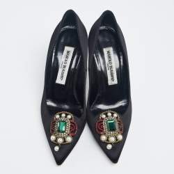 Pre Owned Manolo Blahnik Black Satin Embellished Pointed Toe  Pumps Size 35.5