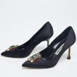 Pre Owned Manolo Blahnik Black Satin Embellished Pointed Toe  Pumps Size 35.5