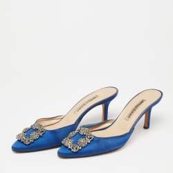 Pre Owned حذاء مولز مانولو بلانيك هانغيسي ساتان أزرق مقاس 39