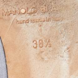 مملوكة مسبقًا Manolo Blahnik Grey Satin Hangisi Embellished Ballet Flats 38.5