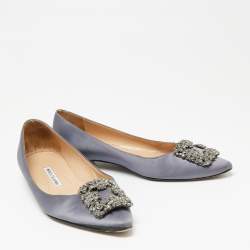 مملوكة مسبقًا Manolo Blahnik Grey Satin Hangisi Embellished Ballet Flats 38.5