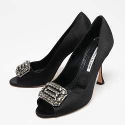 مملوكة مسبقًا Manolo Blahnik Black Satin Matik Peep Toe Pumps Size 38.5 