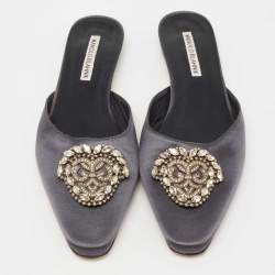 Manolo Blahnik Grey Satin Okkatomu Crystal Embellished Crest Flat Mules Size 39