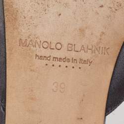 Manolo Blahnik Grey Satin Okkatomu Crystal Embellished Crest Flat Mules Size 39