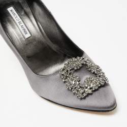 Pre Owned حذاء كعب عالي مانولو بلانيك هانغيسي ساتان رصاصي مقاس 40.5