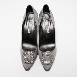 Pre Owned حذاء كعب عالي مانولو بلانيك هانغيسي ساتان رصاصي مقاس 40.5