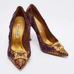 مملوكة مسبقًا حذاء كعب عالى مانولو بلانيك سليب أون بروكود قماش متعدد الألوان مقاس 38.5