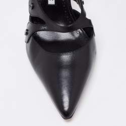 Pre Owned Manolo Blahnik Black Leather Pointed Toe Ankle Strap Sandals Size 40.5