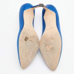 مملوكة مسبقًا Manolo Blahnik Blue Satin Hangisi Pumps Size 40