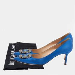 مملوكة مسبقًا Manolo Blahnik Blue Satin Hangisi Pumps Size 40