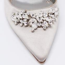 Pre Owned Manolo Blahnik Grey Crystal Embellished Satin Lurum Mule Sandals Size 38.5