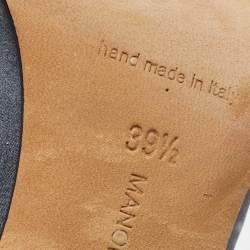 مملوكة مسبقًا حذاء كعب عالي مانولو بلانيك بورلاك ساتان رمايد مزخرف كريستال مقاس 39.5