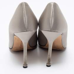 Pre Owned حذاء كعب عالي مانولو بلانيك هانغيسي ساتان رصاصي مقاس 39