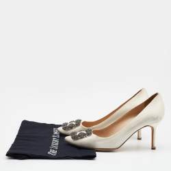 Pre Owned حذاء كعب عالي مانولو بلانيك هانغيسي ساتان كريمي مزخرف كريستال مقاس 38