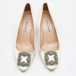 Pre Owned حذاء كعب عالي مانولو بلانيك هانغيسي ساتان كريمي مزخرف كريستال مقاس 38