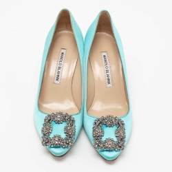 Pre Owned حذاء كعب عالي مانولو بلانيك هانغيسي ساتان أزرق فاتح مقاس 35