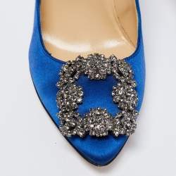 مملوكة مسبقًا حذاء كعب عالي مانولو بلانيك هانغيسي ساتان أزرق مزخرف مقاس 36