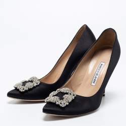 Pre Owned حذاء كعب عالي مانولو بلانيك هانغيسي ساتان أسود مقاس 38.5