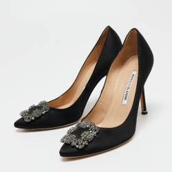 مملوكة مسبقًا حذاء كعب عالي مانولو بلانيك هانغيسي ساتان أسود مقاس 37.5