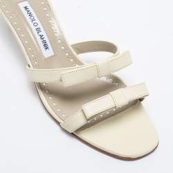 Pre Owned Manolo Blahnik White Leather  Slide Sandals Size 39