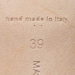 Pre Owned Manolo Blahnik White Leather  Slide Sandals Size 39