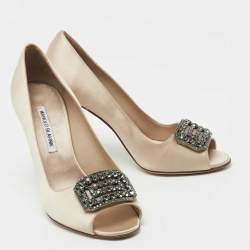 Pre Owned Manolo Blahnik Beige Satin Crystal Embellished Peep Toe Pumps Size 40