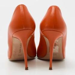 Pre Owned Manolo Blahnik Orange Leather Pointed-Toe Pumps Size 38.5