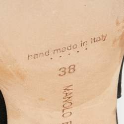 مملوكة مسبقًا Manolo Blahnik Black Satin Pointed Toe Slingback Pumps Size 38