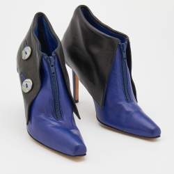 Manolo Blahnik Blue/Black Leather Pointed Toe Zipper Ankle Length Boots Size 36.5