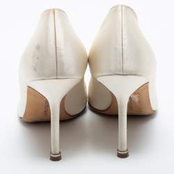 Pre Owned Manolo Blahnik White Satin Hangisi Pumps Size 38.5